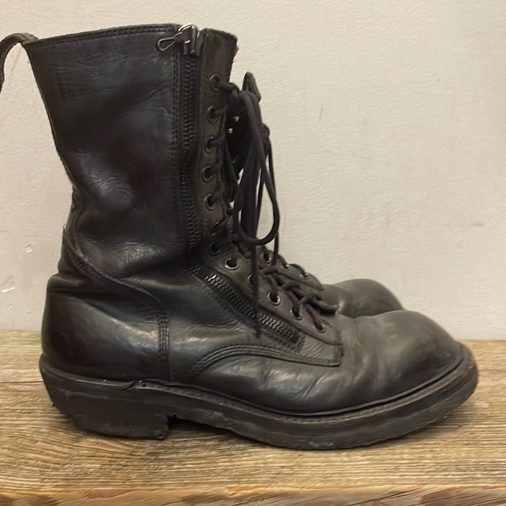 Mens Julius Boots .. Black size 3 .. fits like an 11